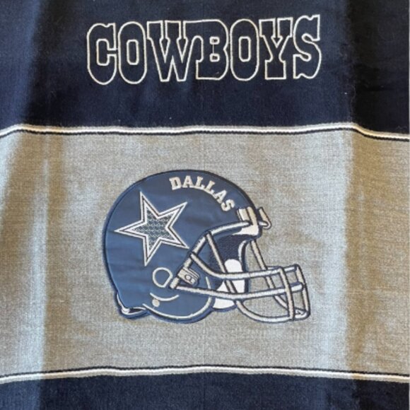 Dallas Cowboys NFL Team Poncho - Picture 1 of 4